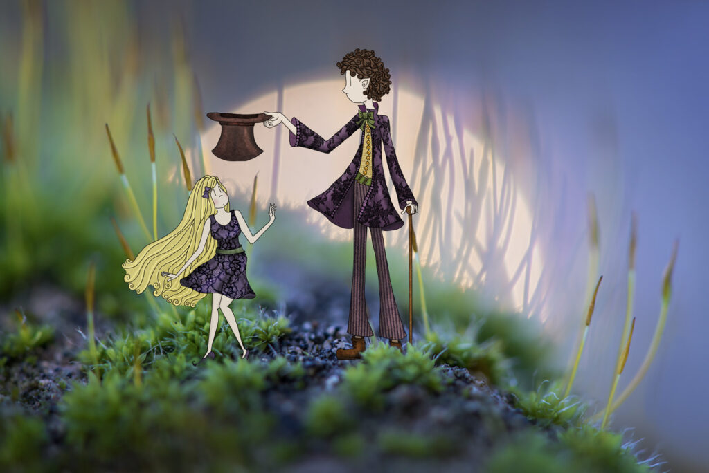 Mise en scène photographique et illustration mêlées représentant Alice et le Chapelier fou dans un décor naturel miniature, évoquant le temps qui passe, l’attente et le décalage, dans une atmosphère onirique.